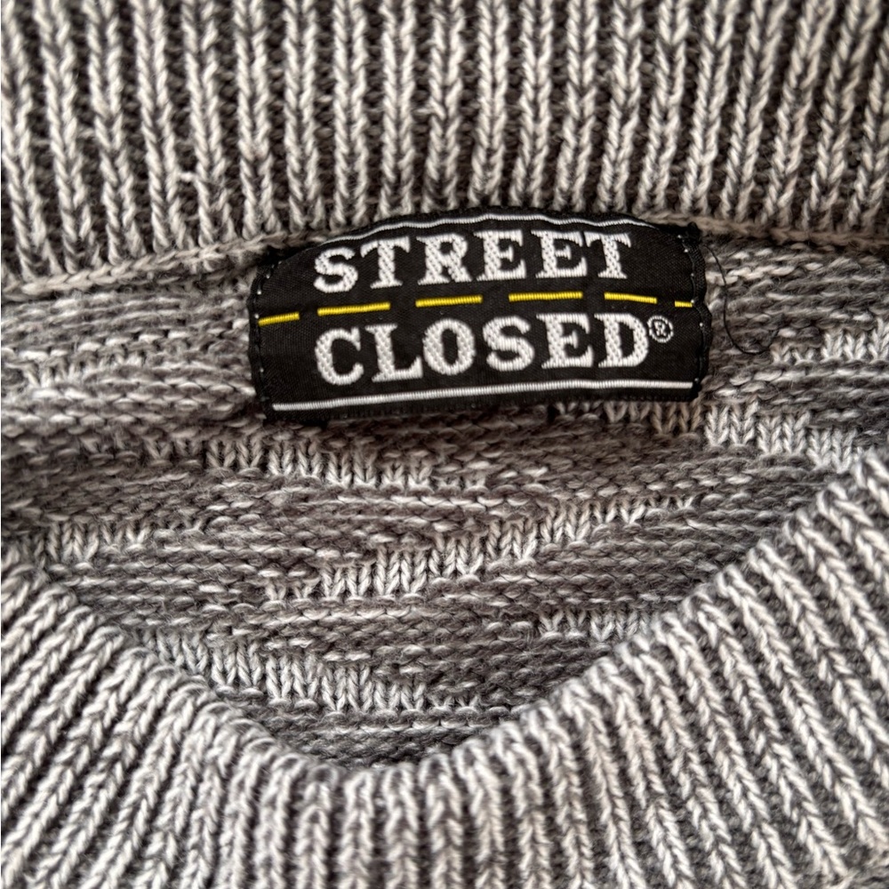 Vintage Street Closed Knit Sweater 🩶 - Picture 5 of 5